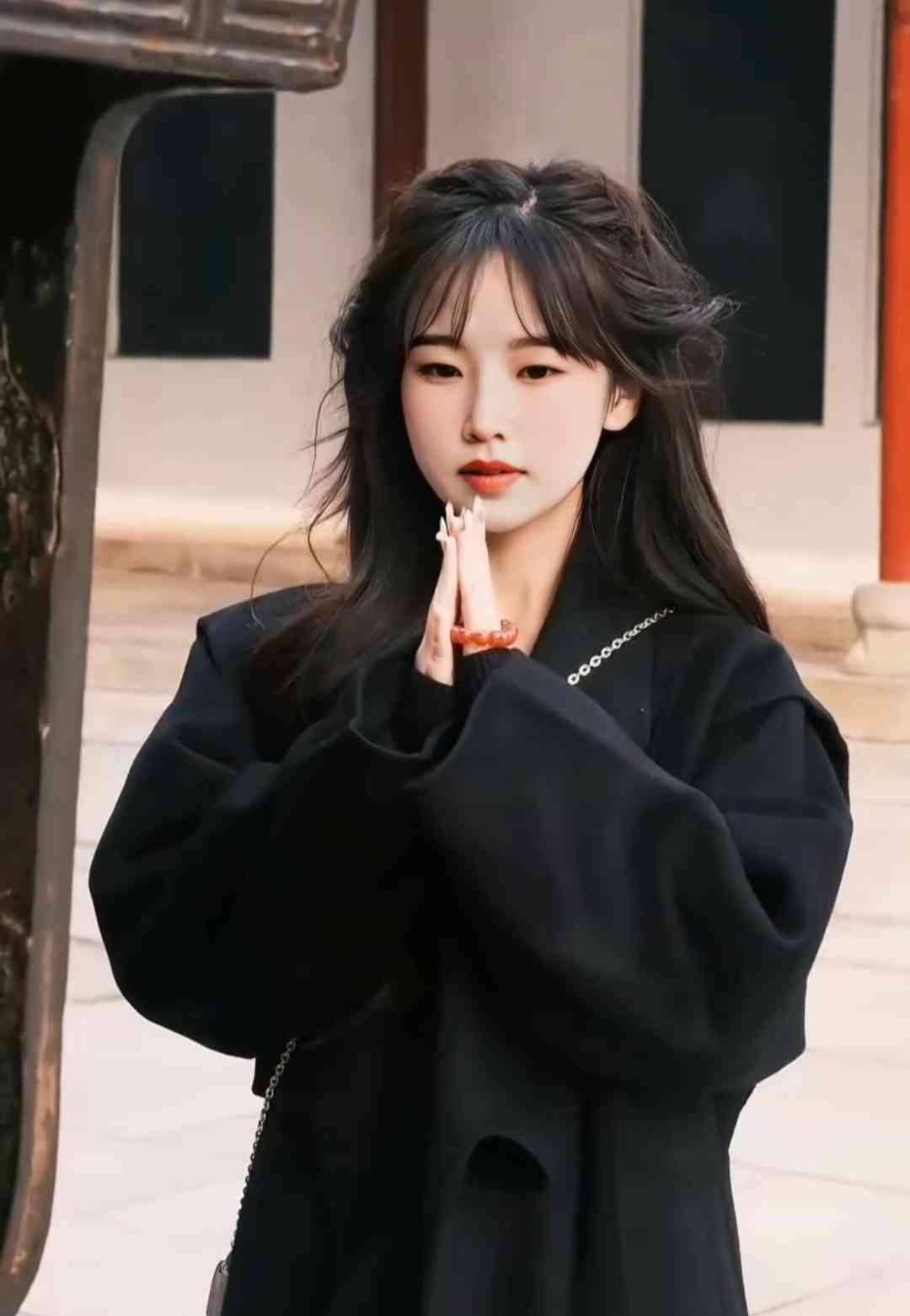 语泞