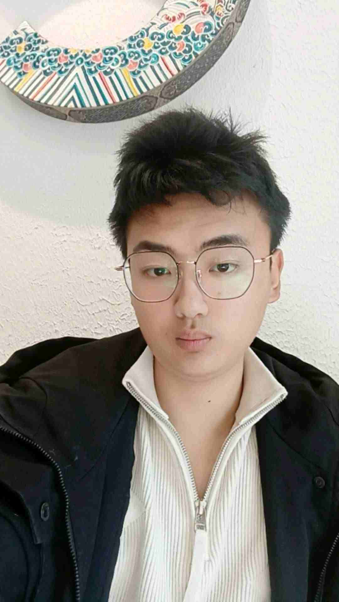 爱潜水的云泽